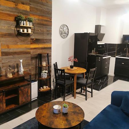 Apartament Przy Bursztynowym Stadionie Danzig Exterior foto
