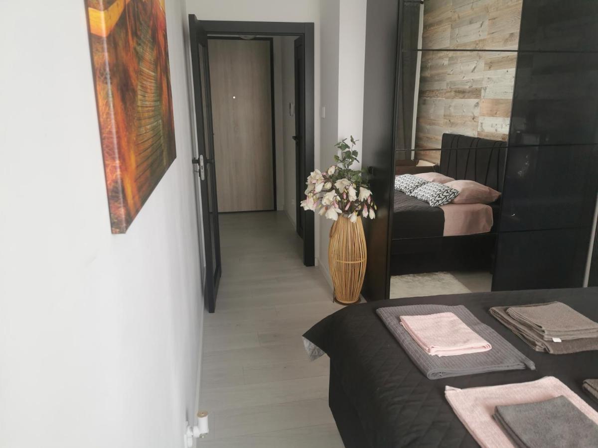 Apartament Przy Bursztynowym Stadionie Danzig Exterior foto