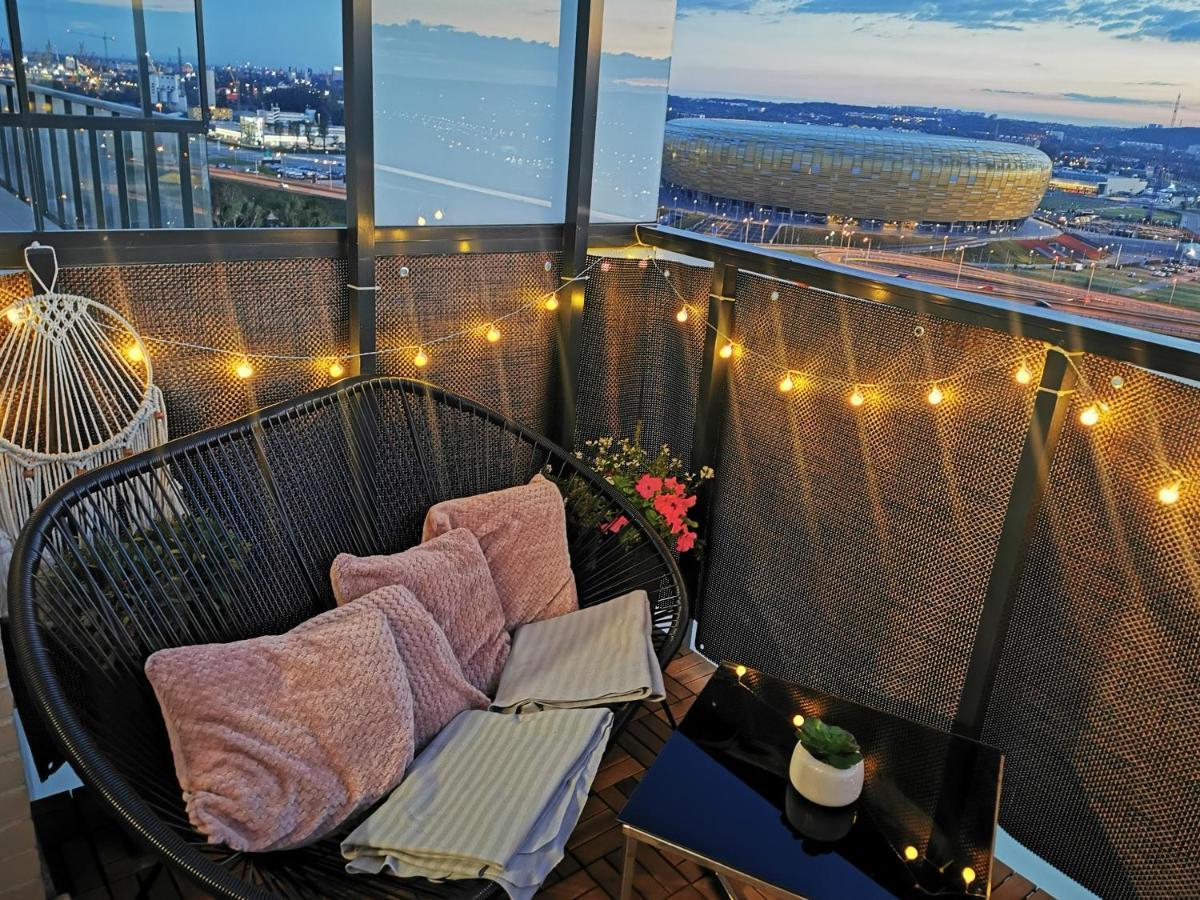 Apartament Przy Bursztynowym Stadionie Danzig Exterior foto